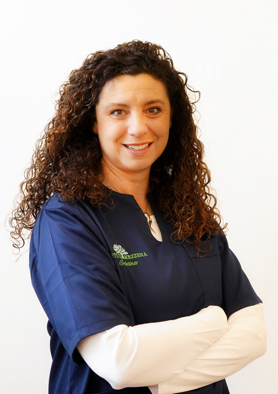 Assistente accoglienza Cavellini Cristina – Studi Mezzena Centro di Riabilitazione Odontoiatrica a Concesio (BS) – Orzinuovi (BS) – Pessano (MI) – Treviglio (BG)